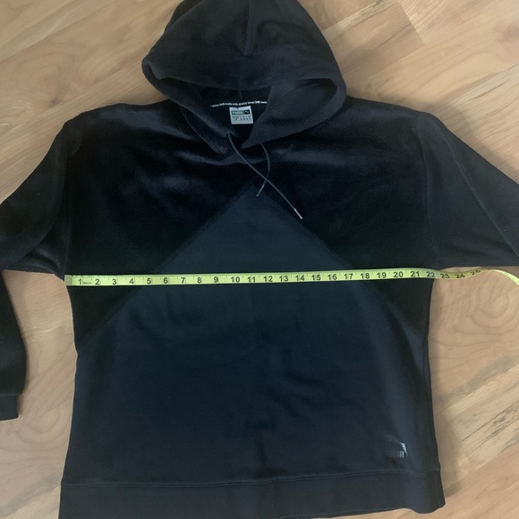 Oversized Velvety Hoodie: Puma - Picture 4 of 13